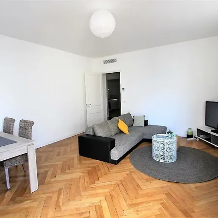 Rue D'antibes Center شقة *