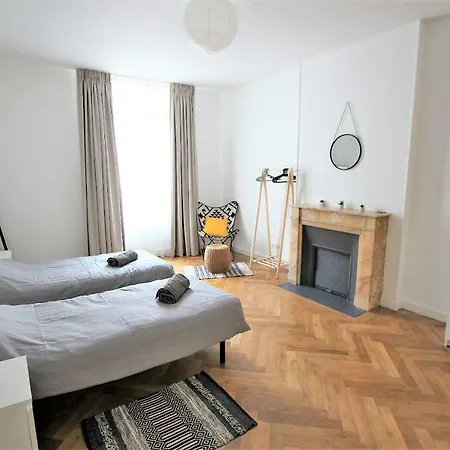 Rue D'antibes Center